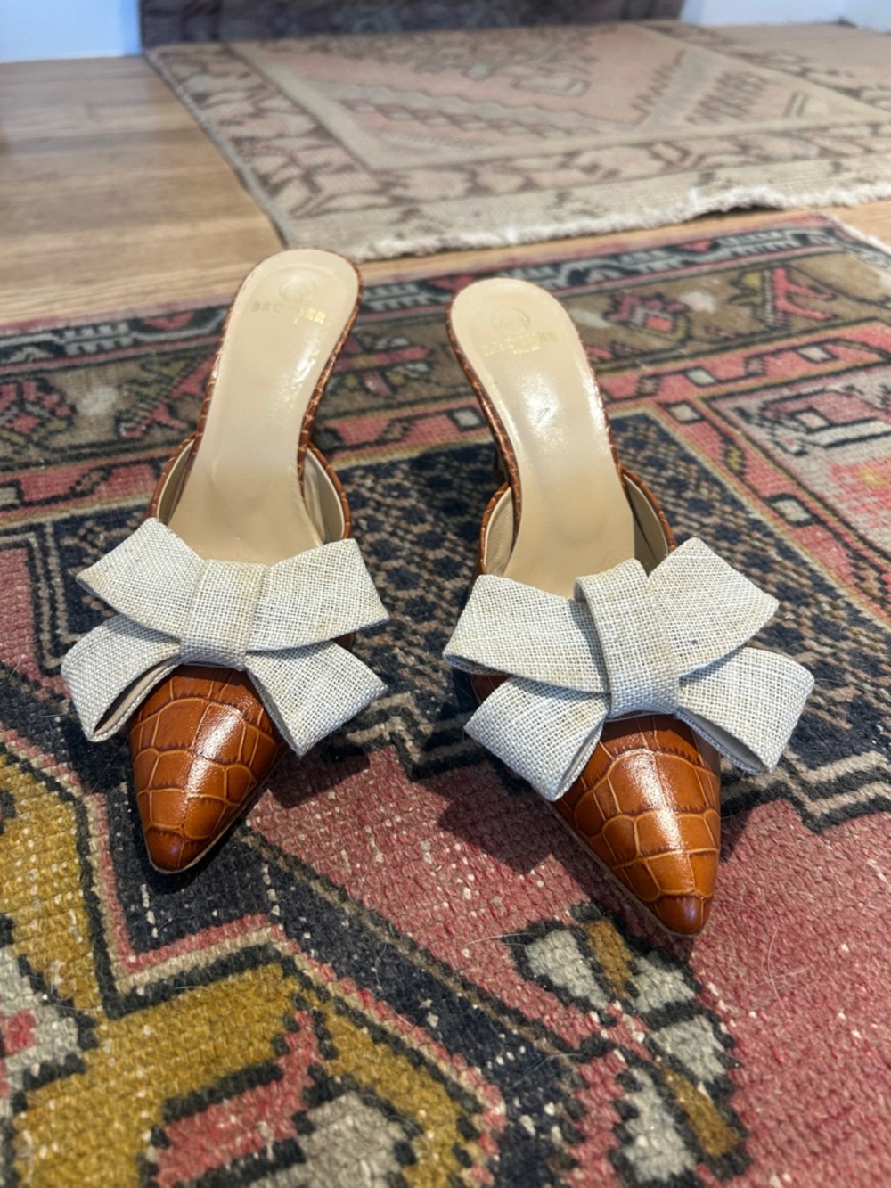 Brother Cognac Croc-Embossed Pointed-Toe Kitten Heels with Cream Bow - Picture 5 of 6